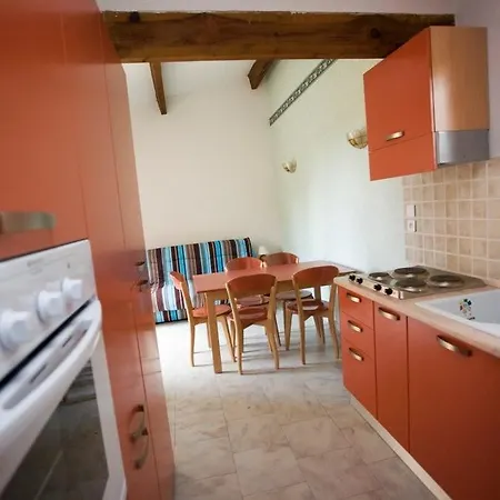 Padro Aparthotel 2*
