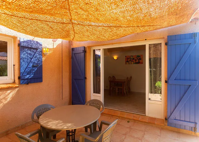 Padro Aparthotel