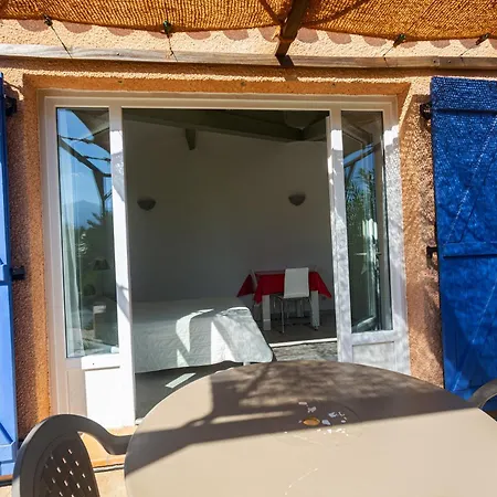 Ξενοδοχείο με διαμερίσματα Padro