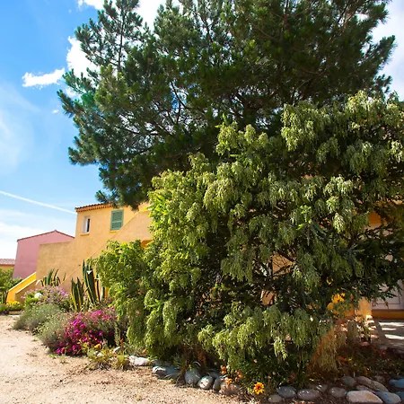 Padro شقة فندقية 3*