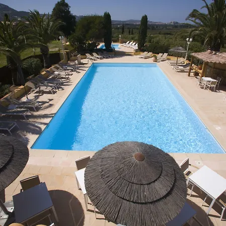 شقة فندقية Padro 3*