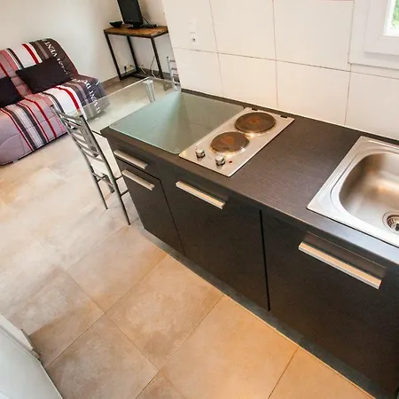 Ξενοδοχείο με διαμερίσματα Padro 3*