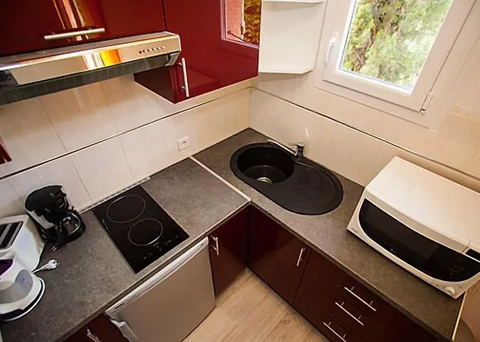 Padro Aparthotel 3*